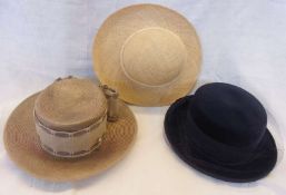 Two large Harrods hatboxes with three various hats