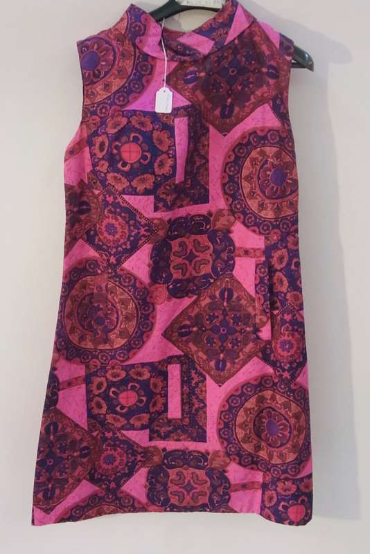 Silk 'Myer Stores in Australia, made in Hong Kong 100% silk', shocking pink and purple shift