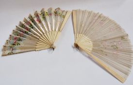 Painted gauze folding fan with white and pink floral decoration, decorated simulated ivory sticks