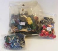 Various antique and vintage buttons, including:- bakelite, horn, plastic, metal etc (3 bags)