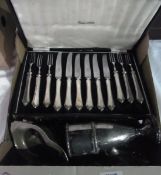 Quantity silverplate cutlery, various, set of six silverplate dessert knives and forks, cased,