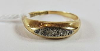 8ct gold five-stone diamond ring