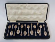 Set of twelve silver George V rattail and trifid pattern coffee spoons, Sheffield 1919, in a