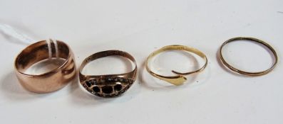 9ct gold wedding ring and three other gold rings (4)