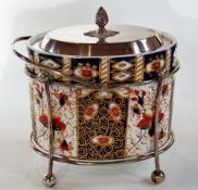 A Davenport ceramic biscuit barrel, imari style, within a silver-coloured metal mount with a