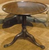Reproduction Georgian mahogany birdcage tilt-top dining table, the circular top with ovolo mould