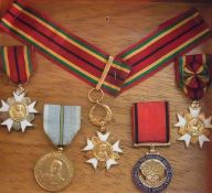 Cased set of commemorative war medal of General D. White, military organisation sphynx