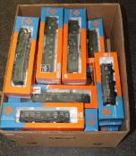 HO gauge - Thirty assorted Roco German Railway coaches and baggage cars, various green liveries,