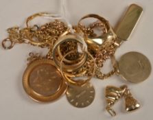A quantity of jewellery, including a 9 carat gold bar pendant, dated 2000; weight 9 g; and