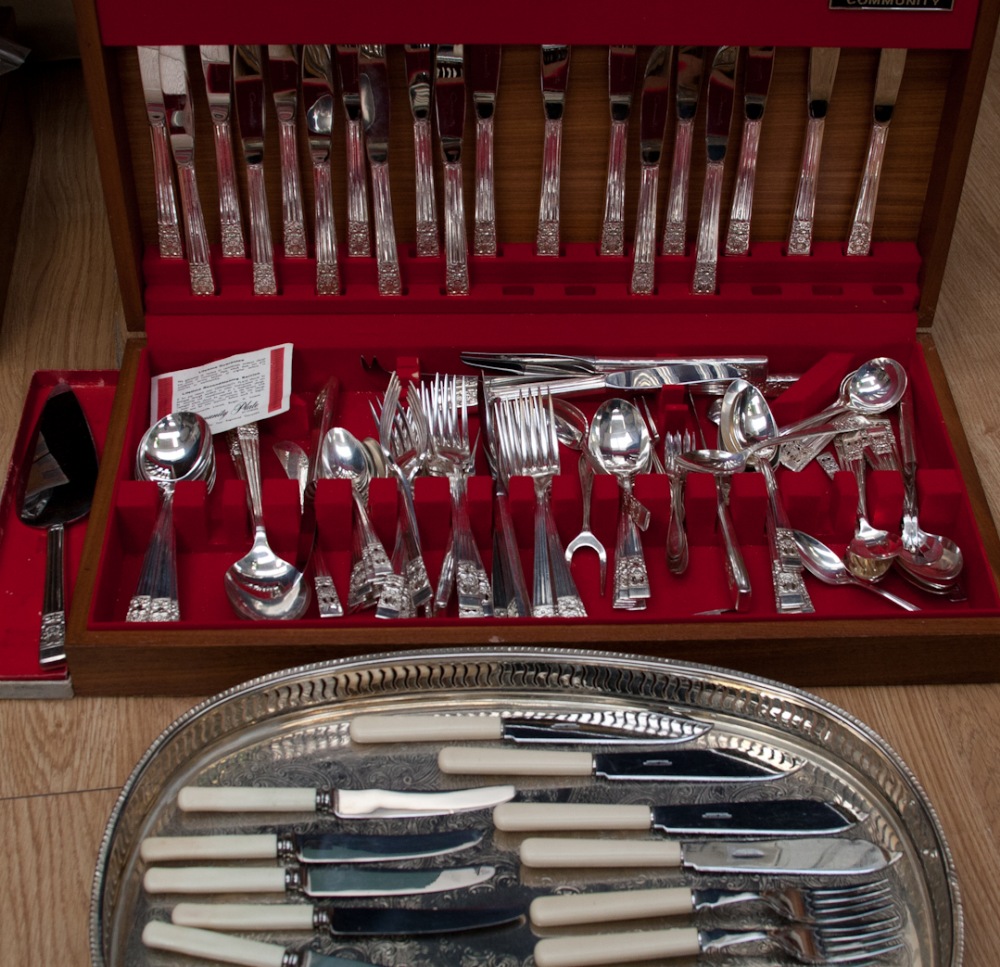 A canteen of flatware, oval tray fish fork and knives