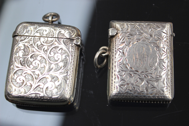 Silver vesta case, hallmarked Chester and another silver vesta case with Birmingham hallmark (2)