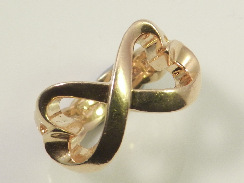 Paloma Picasso for Tiffany & Co., New York. An 18ct gold ladies dress ring.