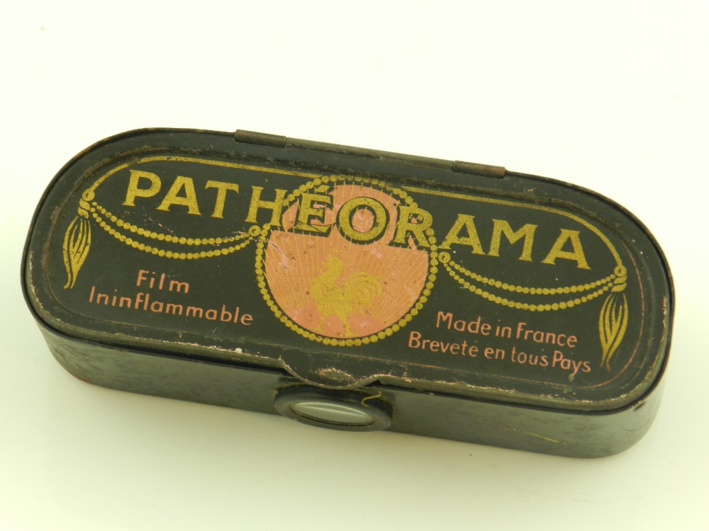 An early 20th century French 'Pathéorama' viewer.
