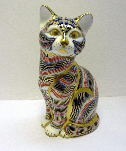 A Royal Crown Derby paperweight, cat, no stopper