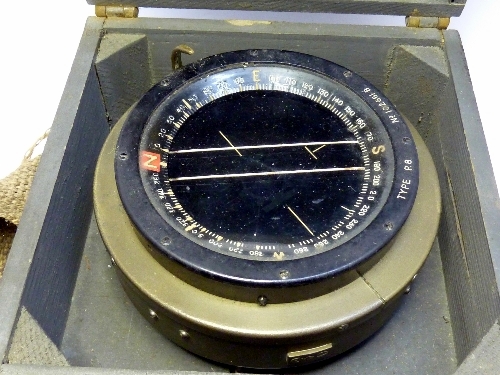 A military compass marked A.M. 6A/726, type P.8, no 102661B