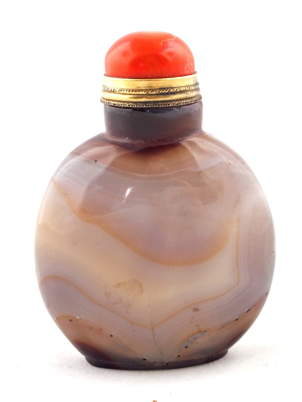 A Chinese hardstone snuff bottle (as found)