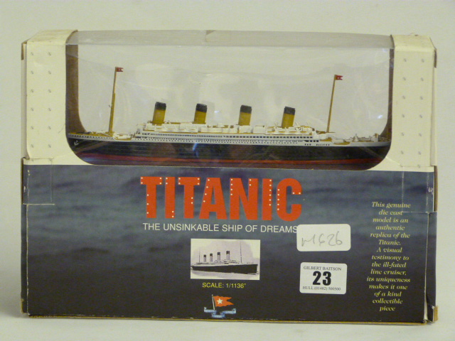 Diecast Scale Model of The Titanic