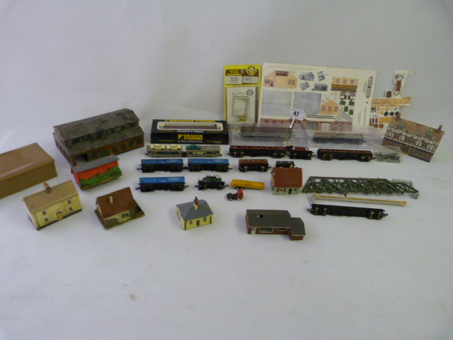 Tin Containing N Gauge Track - Buildings etc & A Box of N Gauge Coaches & Accessories