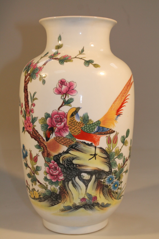 A large Chinese export vase, decorated with golden pheasants, four character seal to base, 35cm