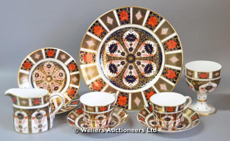 A Royal Crown Derby Imari pattern tea set, comprising six each of teacups, saucers, tea plates; a