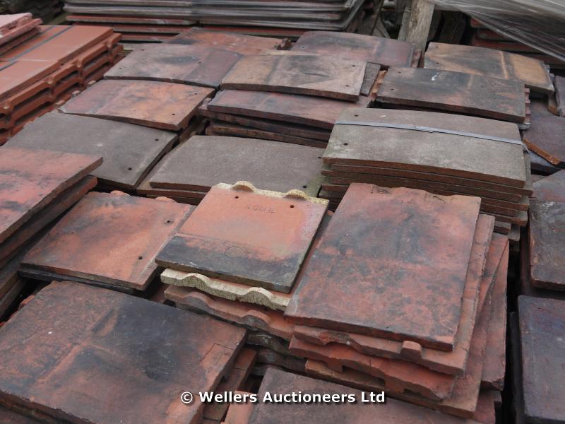 *PALLET OF MIXED ROOFING TILES