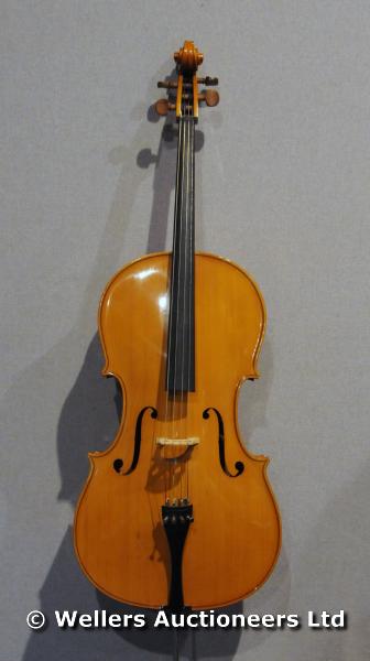 "Cello with label Reghin, Rumania, with bow, soft case"