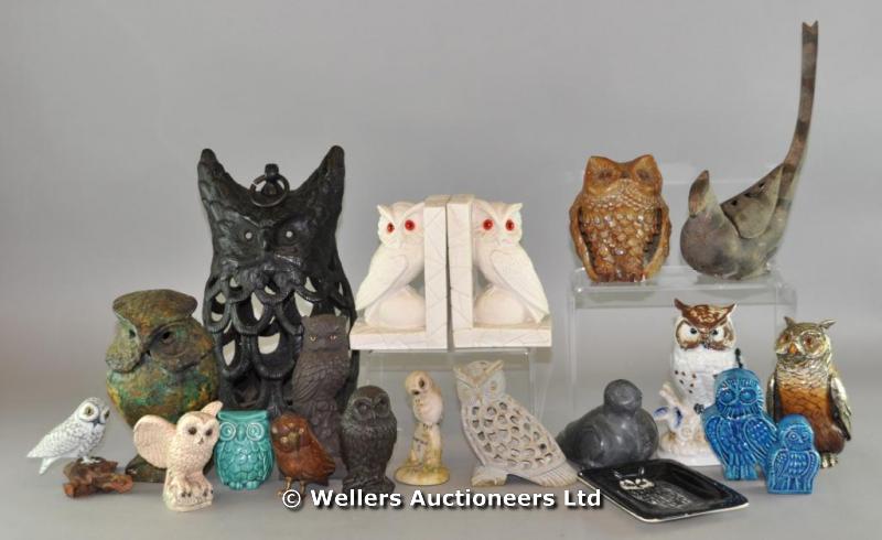Ceramic and other models of owls; a pair of owl bookends; a metal hanging lamp; a tray; and four