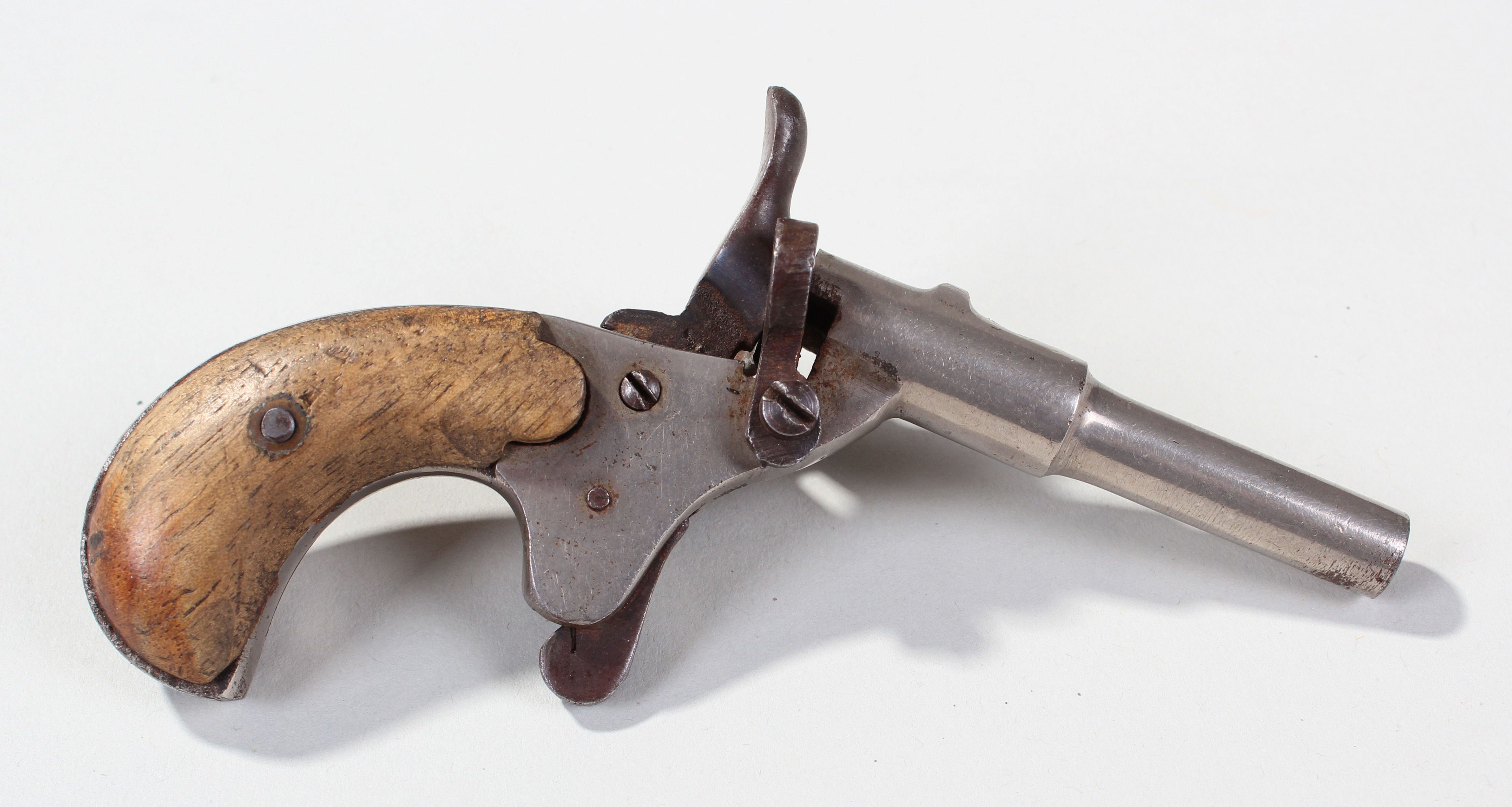 22. blank fire single shot pocket pistol, Belgium circa 1880, 10cm long