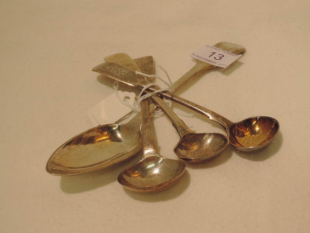 Three early 19th Century HM silver salt spoons, and a silver teaspoon, London 1834, Jonathon Hayne