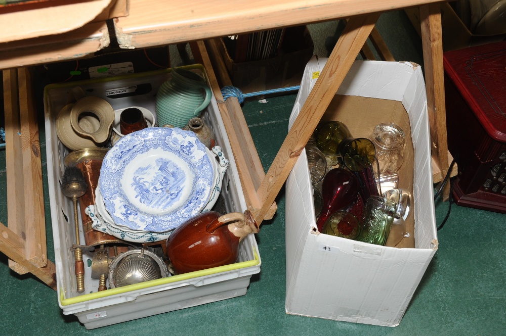 Two boxes inc. modern pressed glass, brass and copper shell-form companion set etc