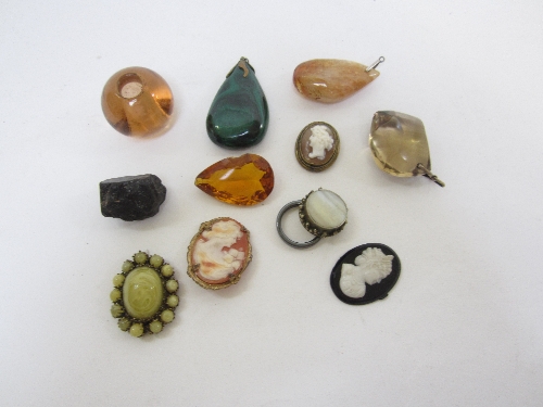 BROOCHES, pendants and other jewellery.