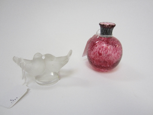 A LALIQUE GROUP OF TWO DOVES, part frosted, 7cm. and a mottled ruby glass scent bottle with a