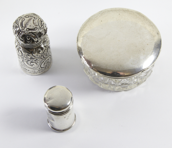 Misc. silver items, comprising squat shaped cut glass bowl with silver top, h/m Birmingham 1915,