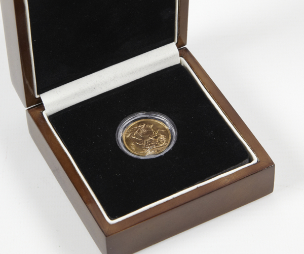 George V, gold sovereign, 1925, brilliant & about uncirculated (coin stuck in capsule), cased