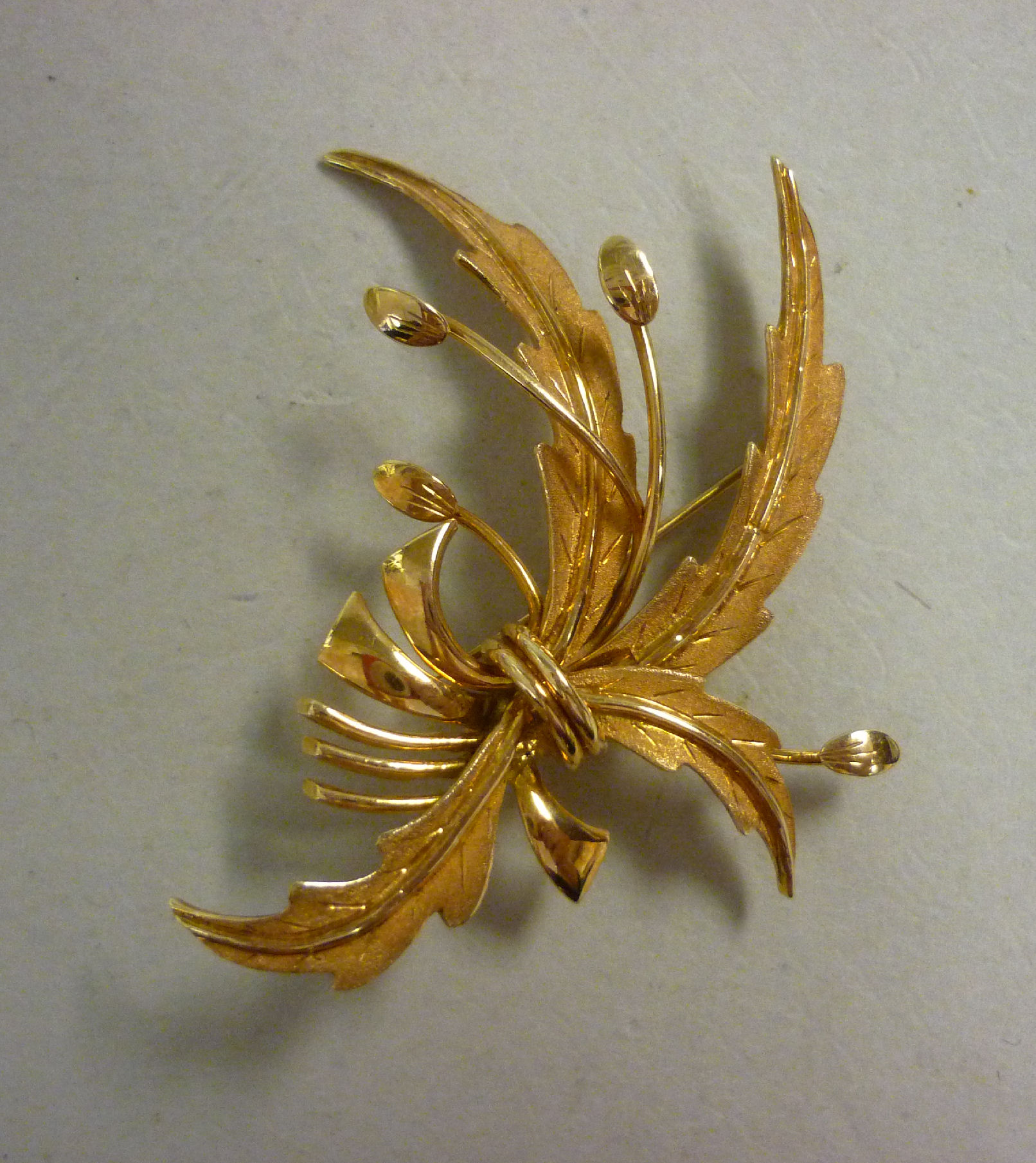 A 14ct gold floral spray brooch