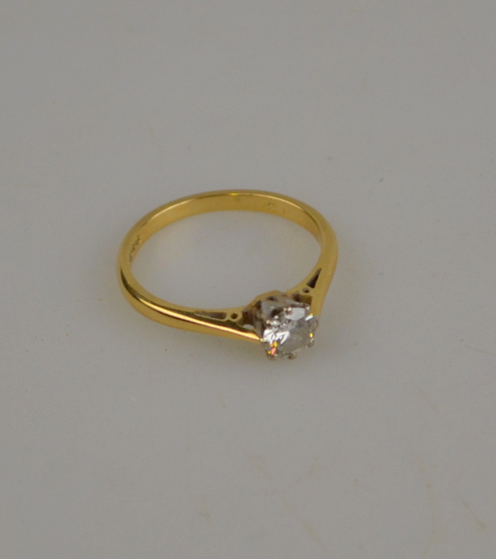 Single stone brilliant-cut ring 18ct yellow and white gold claw setting approx 0.50 carats, size