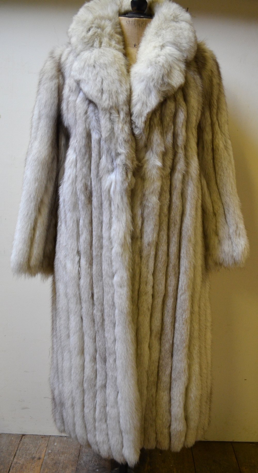 A long-length silver fox fur coat by Saga Fox, 48 cm across chest Condition Report Good condition