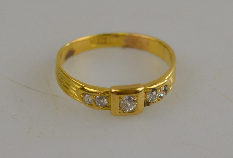 Five stone old cut diamond ring 18ct yellow gold square style setting size R