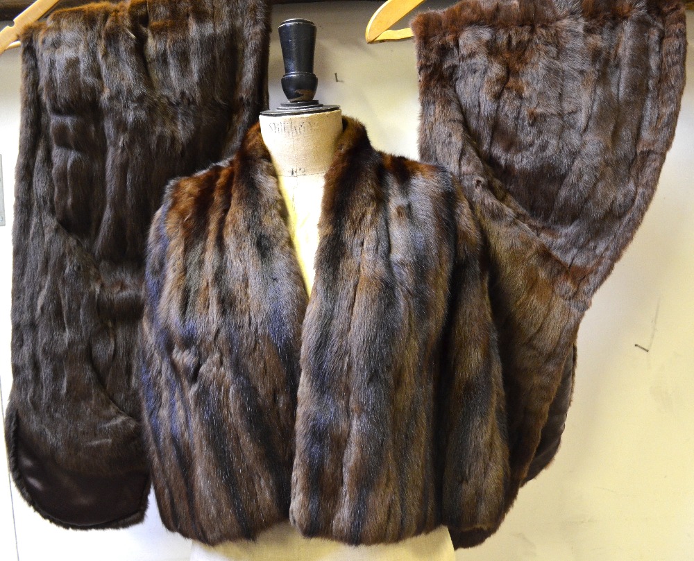 Dark brown coney fur shoulder cape, to/w two coney fur stoles lined in brown satin (3)