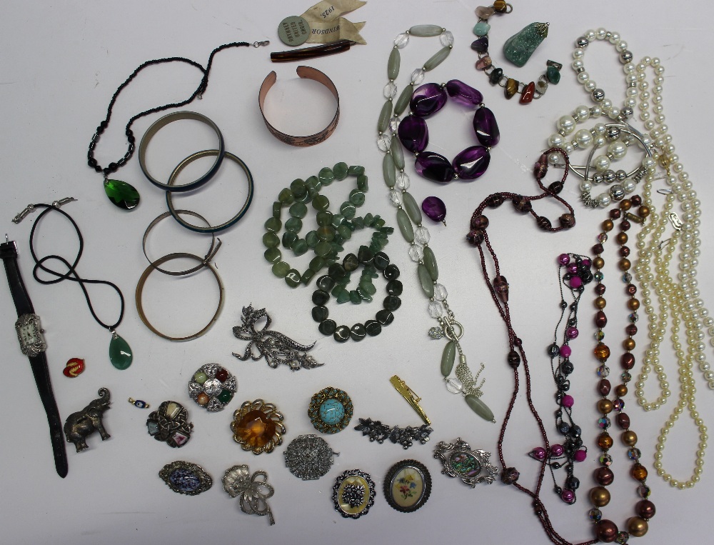 Assorted costume jewellery including bead necklaces, bangles, bracelets, brooches etc