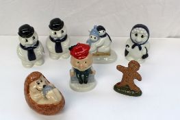 A Wade Humpty Dumpty together with assorted Wade figures including the Ginger Bread Man, Holly