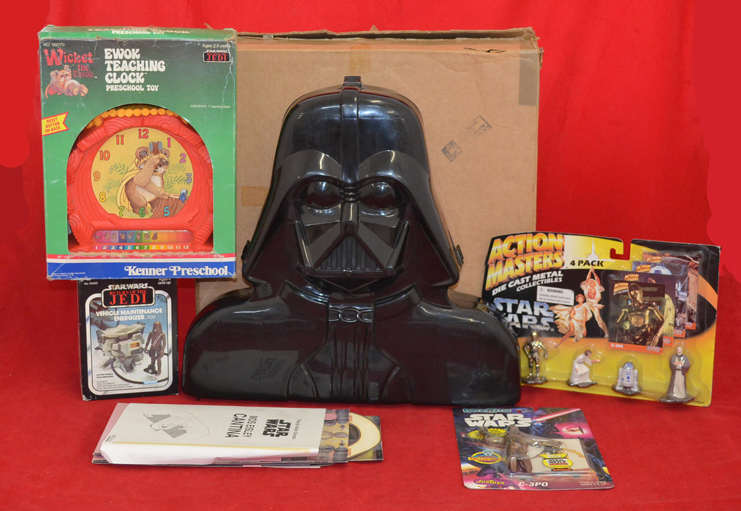 Quantity of vintage Star Wars items: Darth Vader action figure carry case with colour insert,