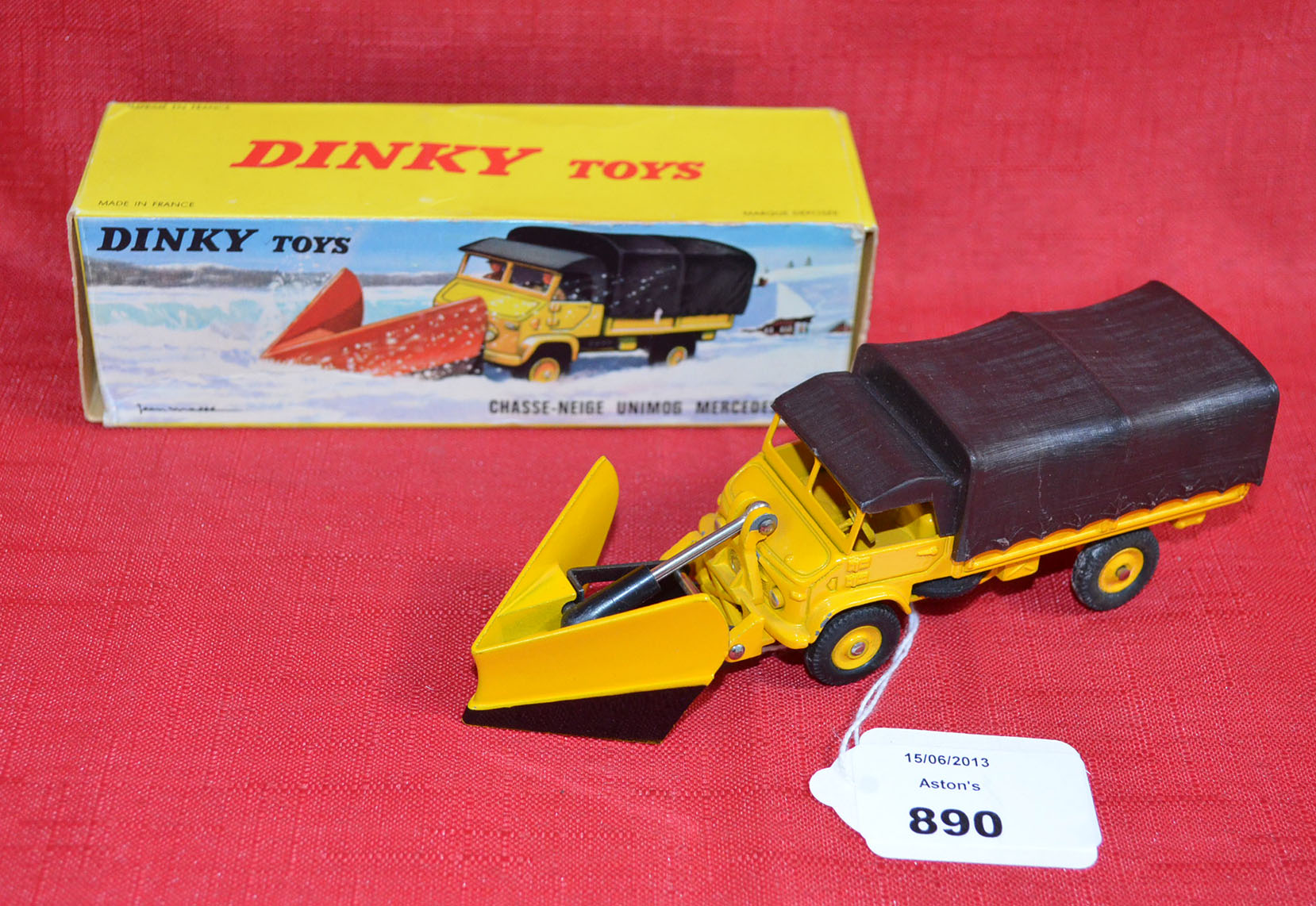 French Dinky Toys 567 Unimog Snow Plough, yellow/black with brown removable top. G/VG, small white