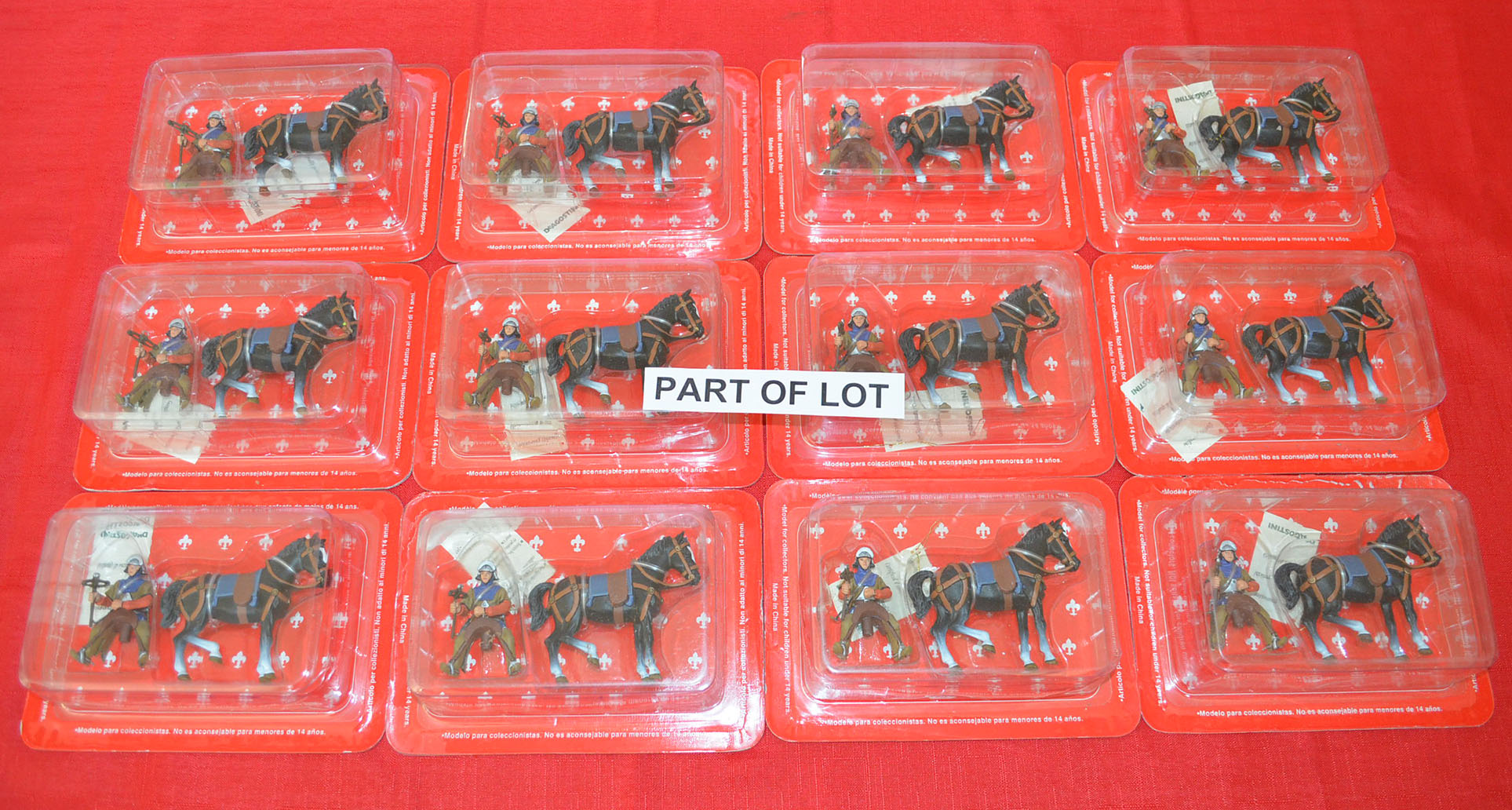 Good quantity of De Agostini carded mounted figures, all the same. Appear unopened. (100 approx.)