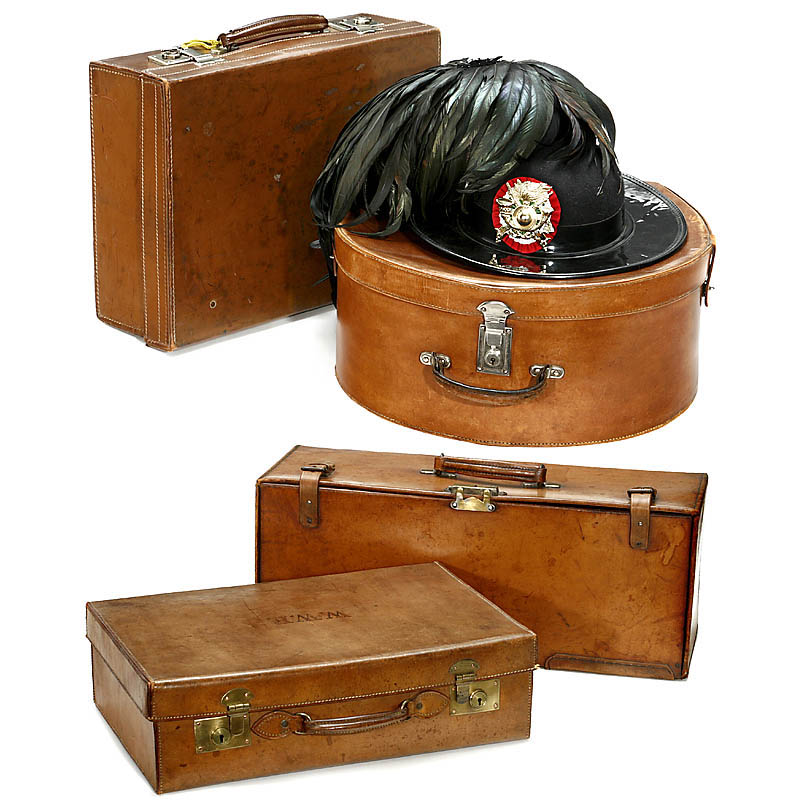 Vintage English Automobile Leather Suitcase Set, c. 1920 Between 16 ½ and 27 1/5 in. wide. Perfect