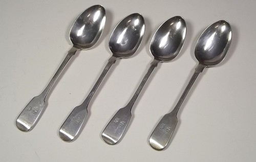 TEASPOONS
A set of four Irish silver, rat tail teaspoons, Dublin 1852.