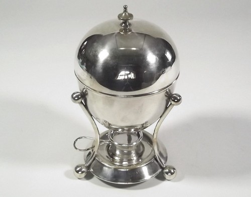 EGG WARMER
An early 20th century EPNS egg warmer.