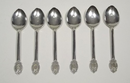 COFFEE SPOONS
A set of six 1950's silver coffee spoons.