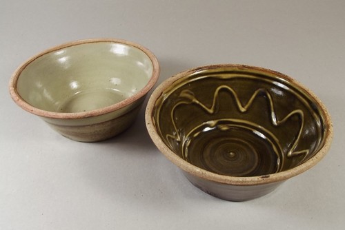 SETH CARDEW
Two Wenford Bridge bowls by Seth Cardew. Both with impressed pottery & personal marks.