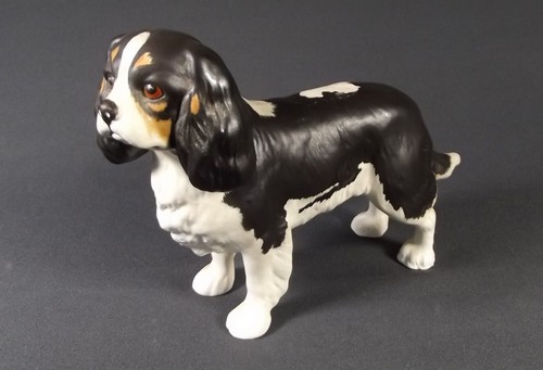 BESWICK DOG
A matte Beswick model of a King Charles Spaniel.